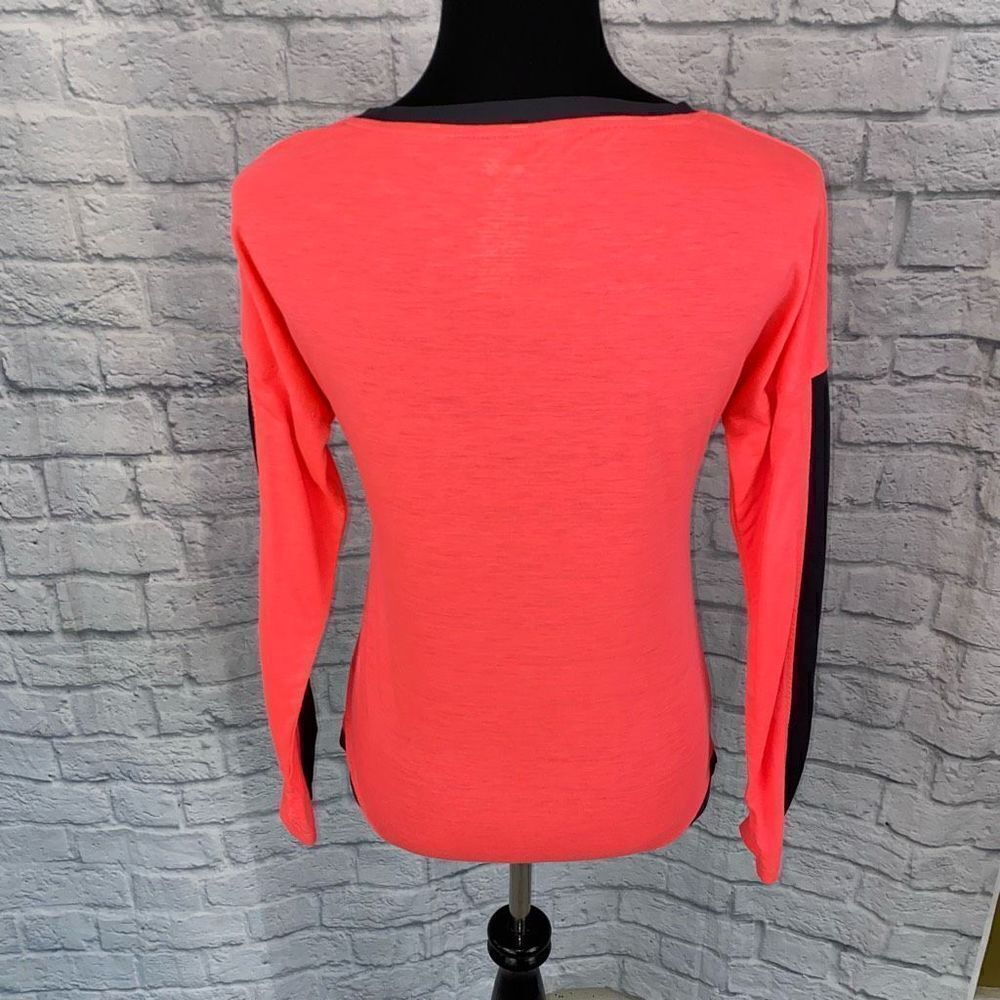 Avia women S Longsleeve Crewneck activewear top w/mesh side sleeves orange/black - Picture 8 of 13